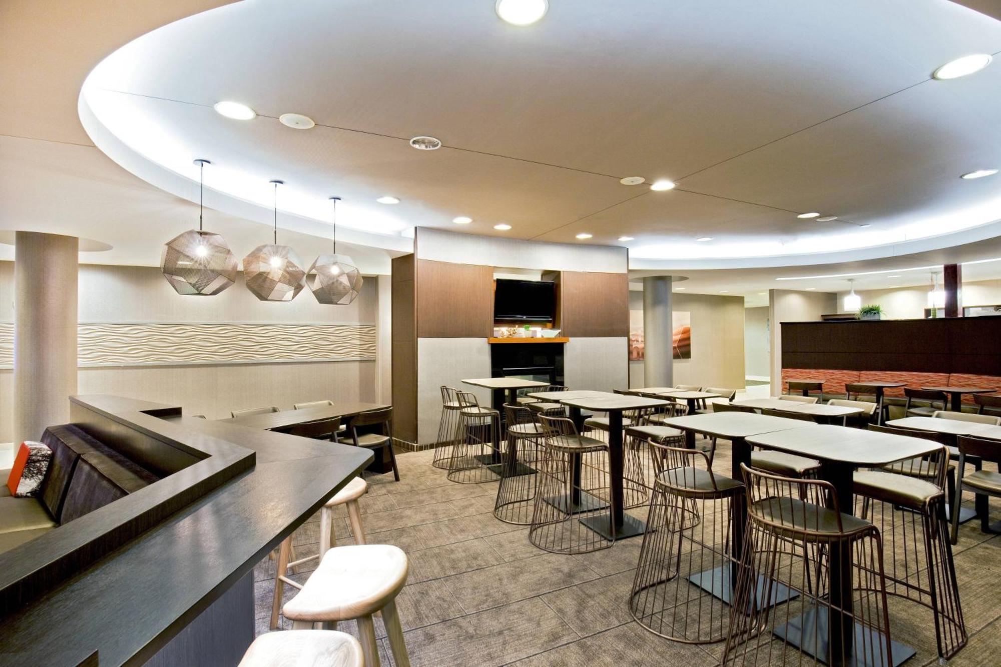 Springhill Suites Chesapeake Greenbrier Exterior photo