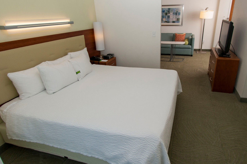 Springhill Suites Chesapeake Greenbrier Exterior photo