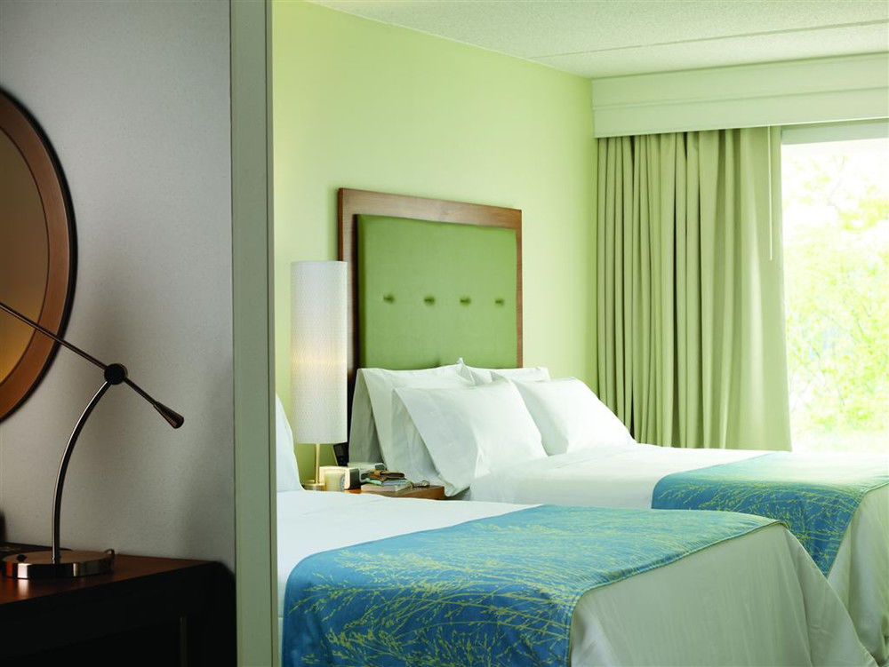 Springhill Suites Chesapeake Greenbrier Exterior photo