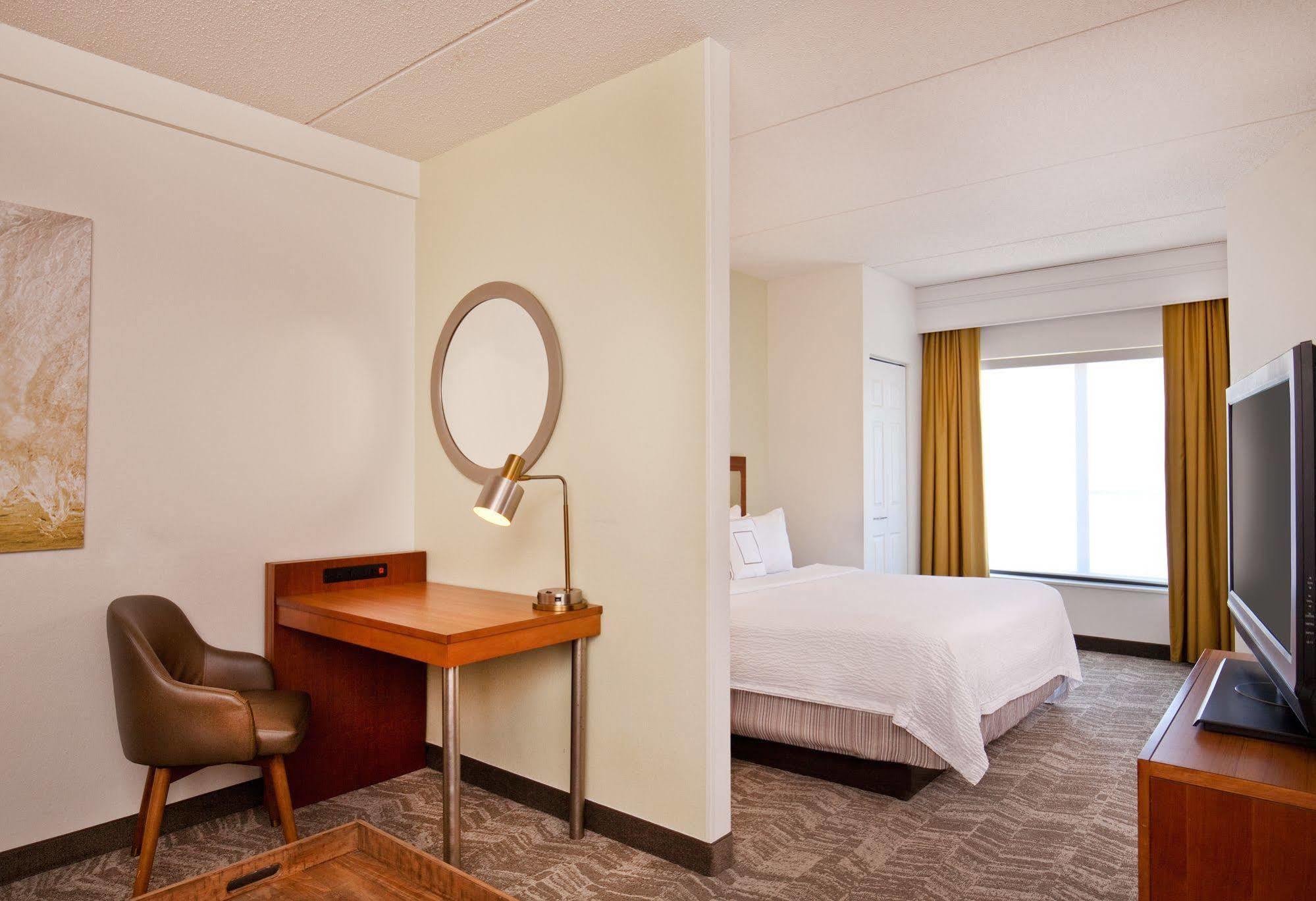 Springhill Suites Chesapeake Greenbrier Exterior photo